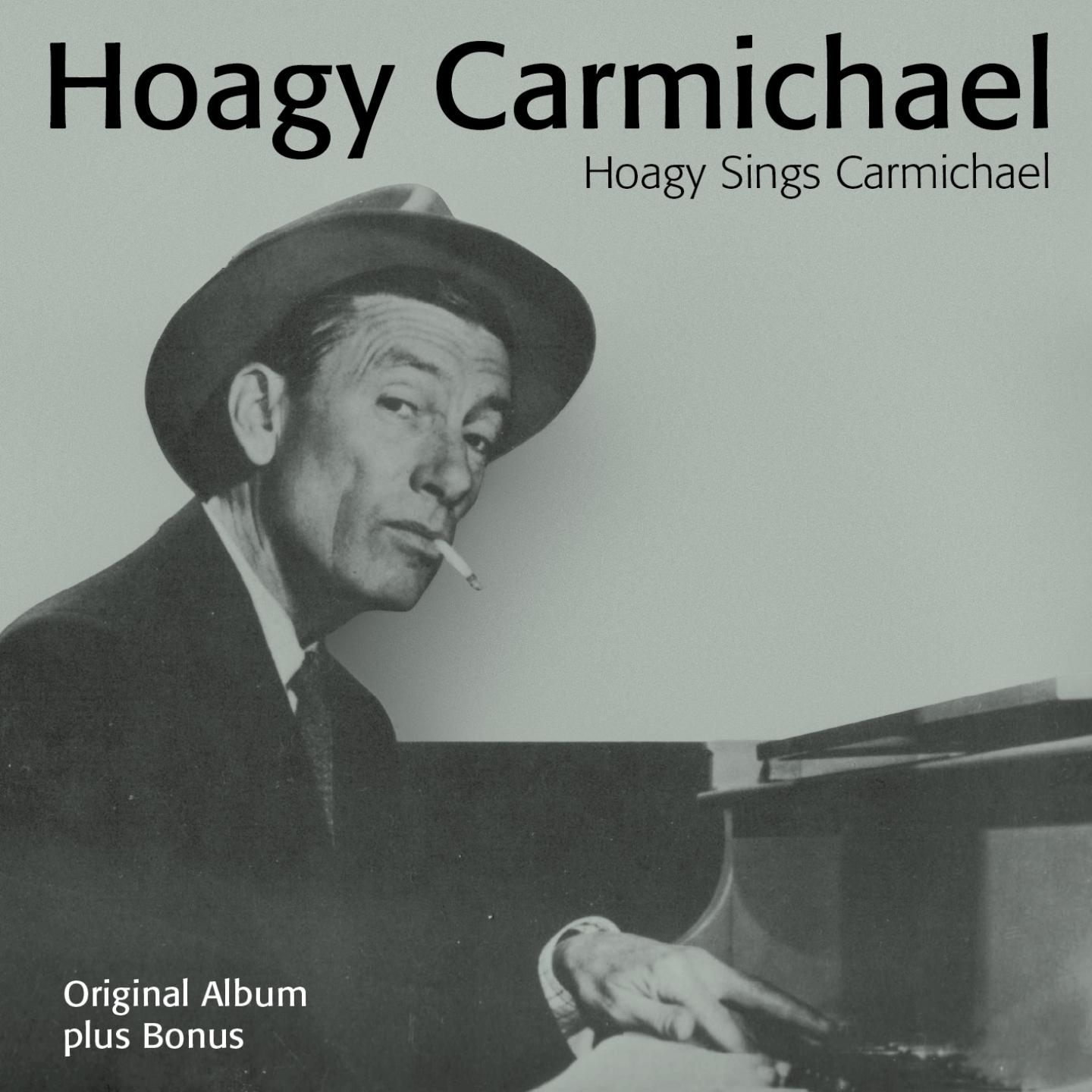 Постер альбома Hoagy Sings Carmichael