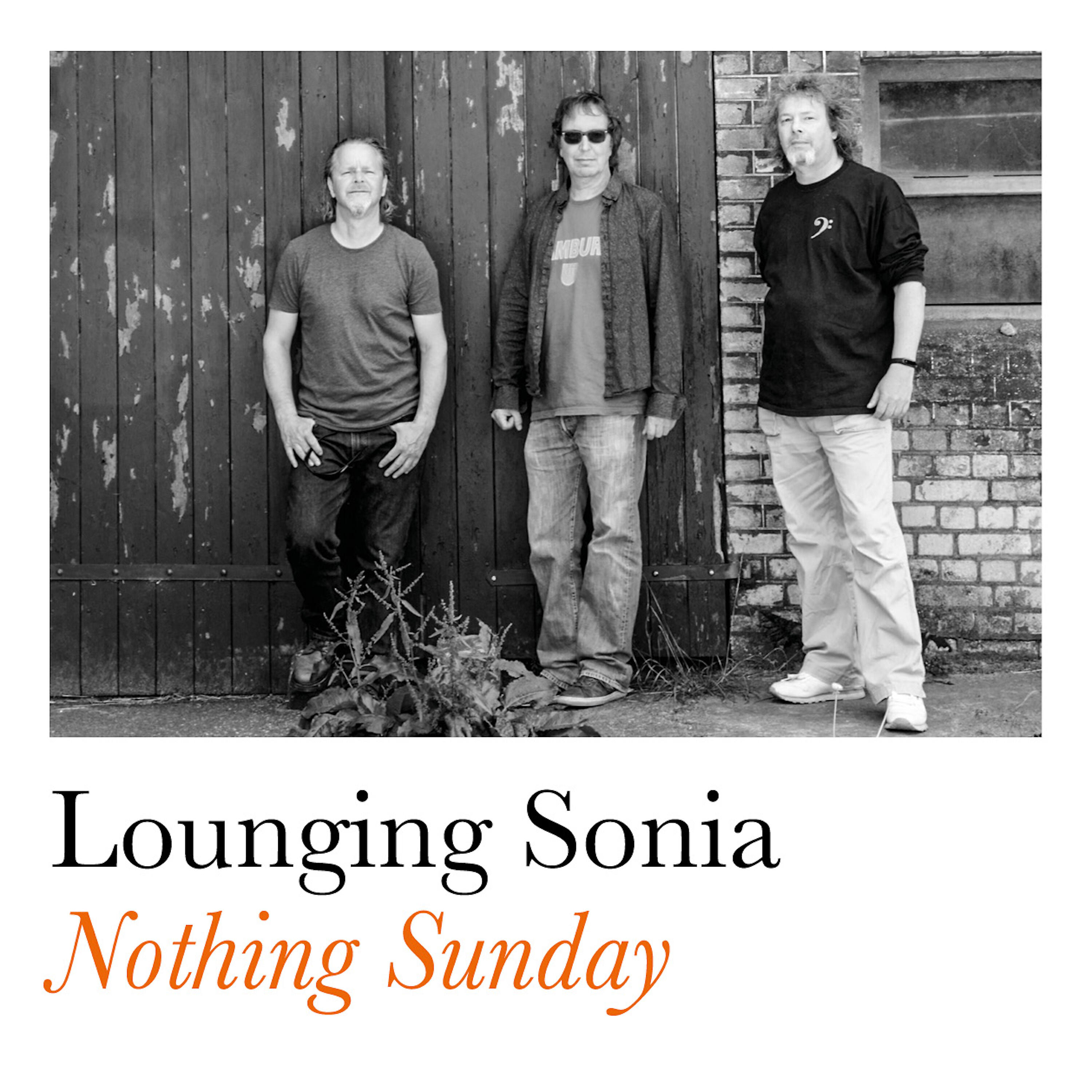 Lounging Sonia - Translate