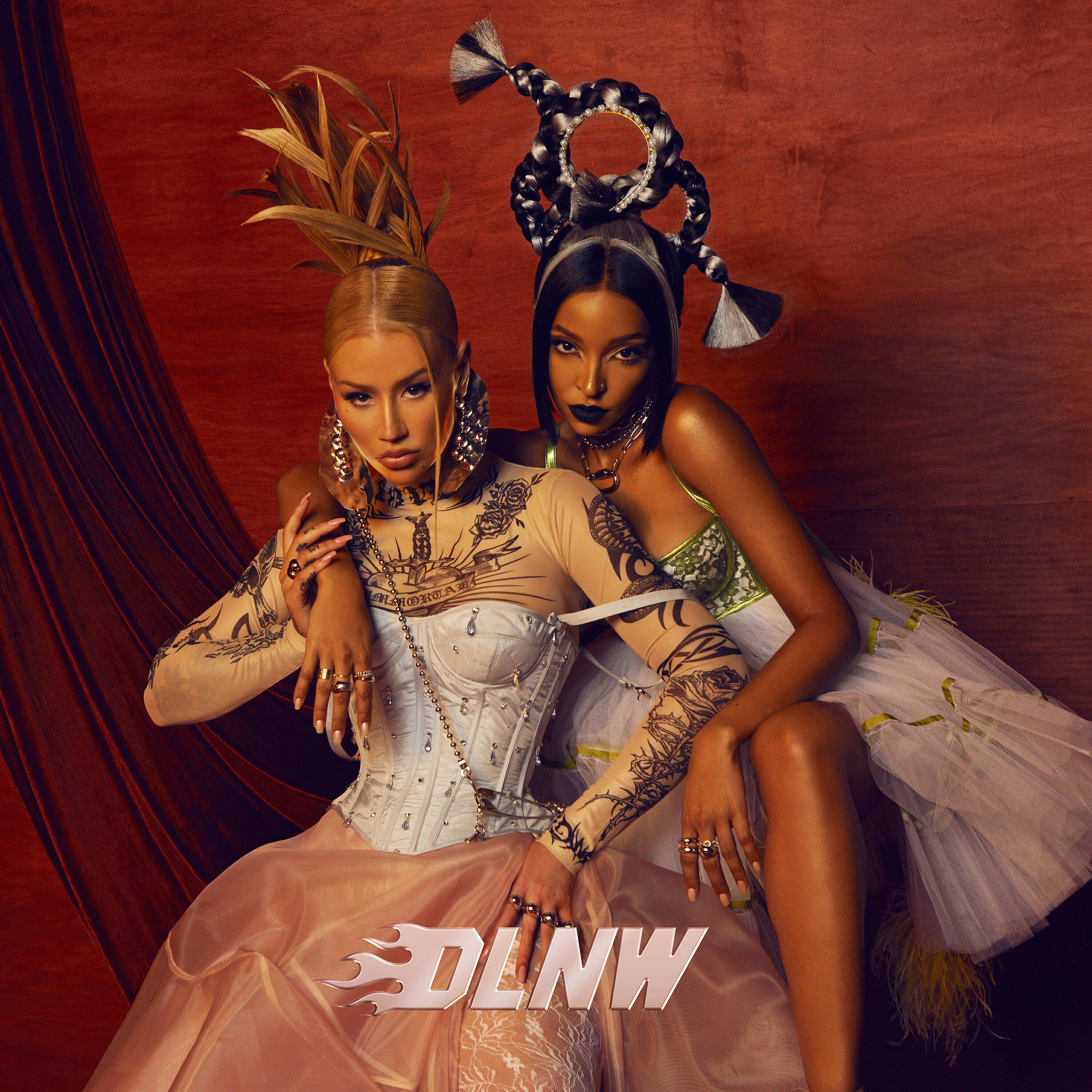 Iggy Azalea - Dance Like Nobody's Watching