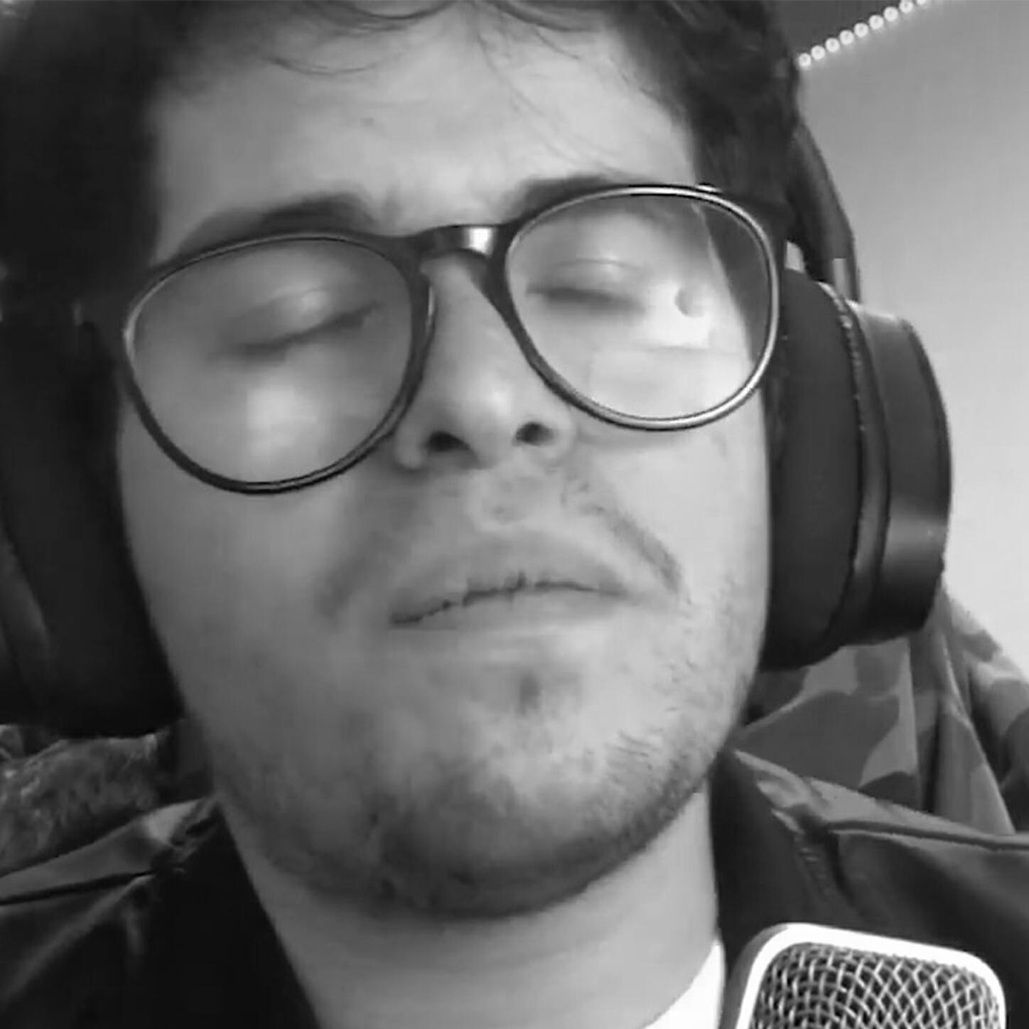DJ Ariel Style - El Demente Se Va de Youtube