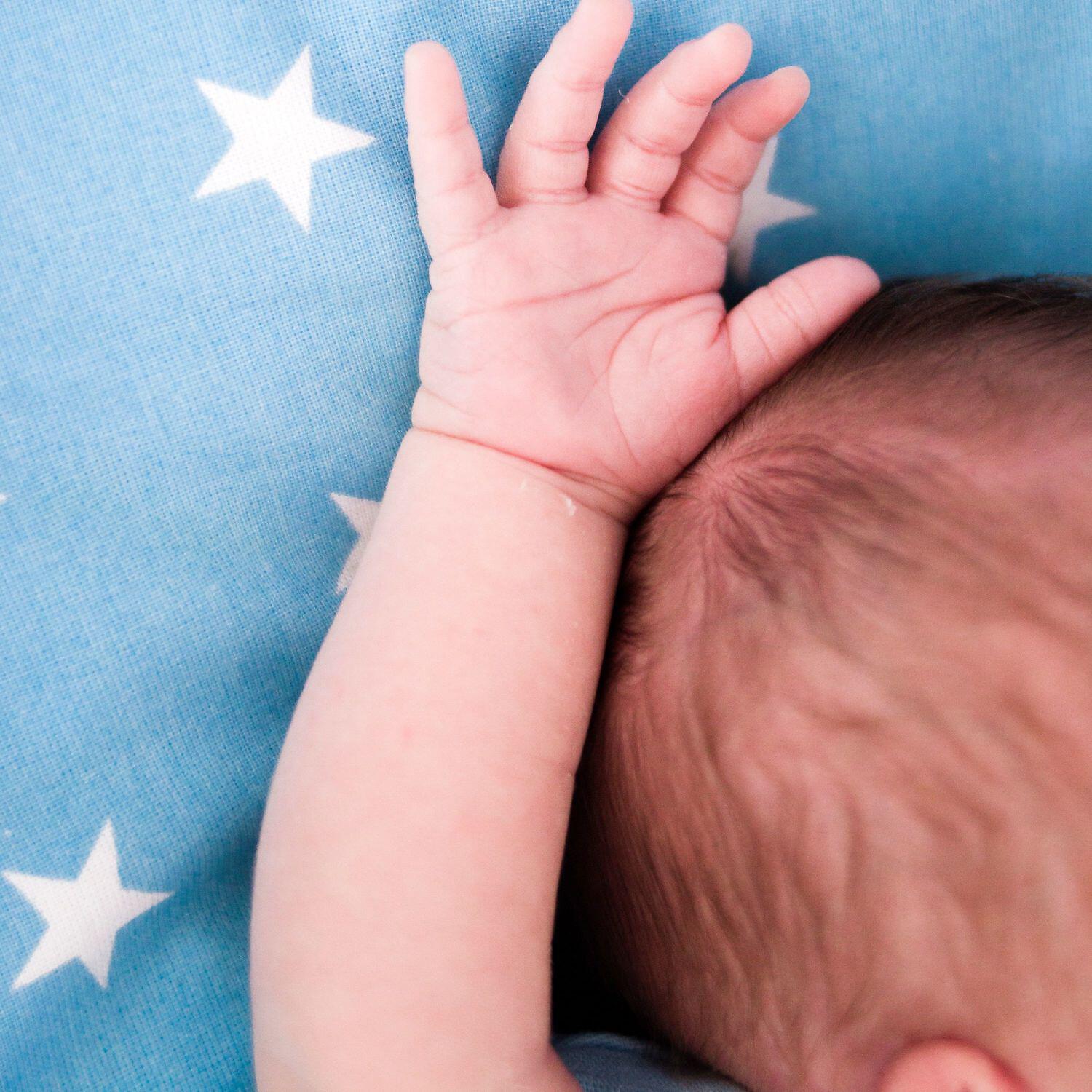 Baby Sleep Brown Noise and Nature Sound - Deep Dreaming Brown Noise Mixed with Pink Noise – Looped