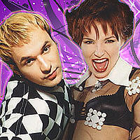 Evo певец. Группа бомба. Группа хочу другого. Оленька певица и jj. Группа знаки вопроса и оленька.