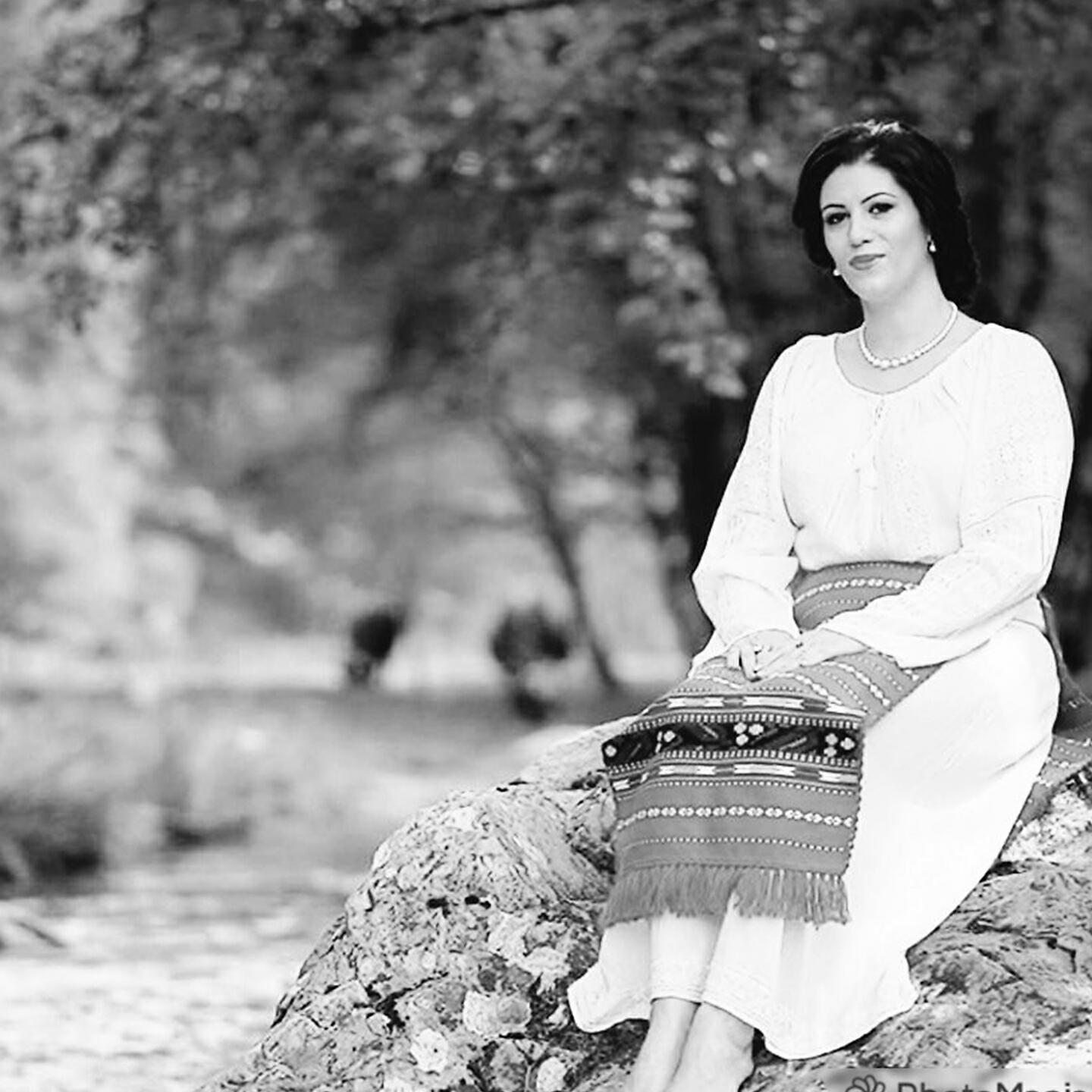 VERONICA CHISOTA - Are Mama O Fetita