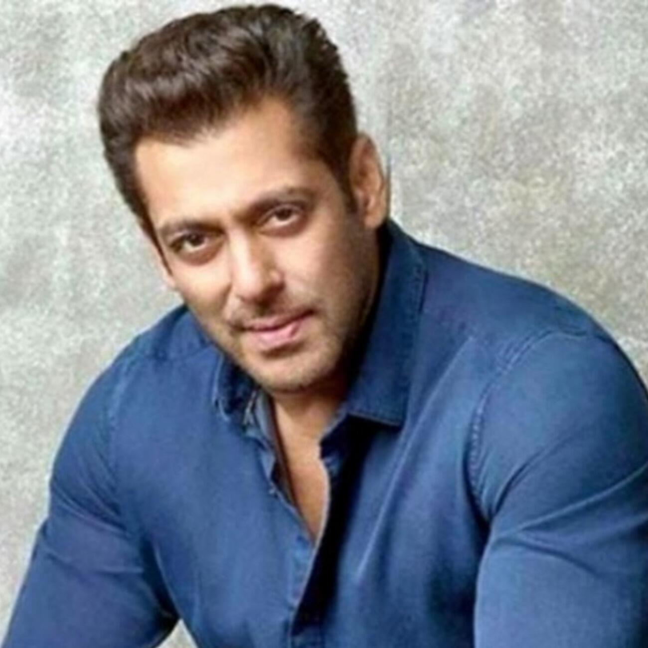 Salman Khan - Tuk Tuk
