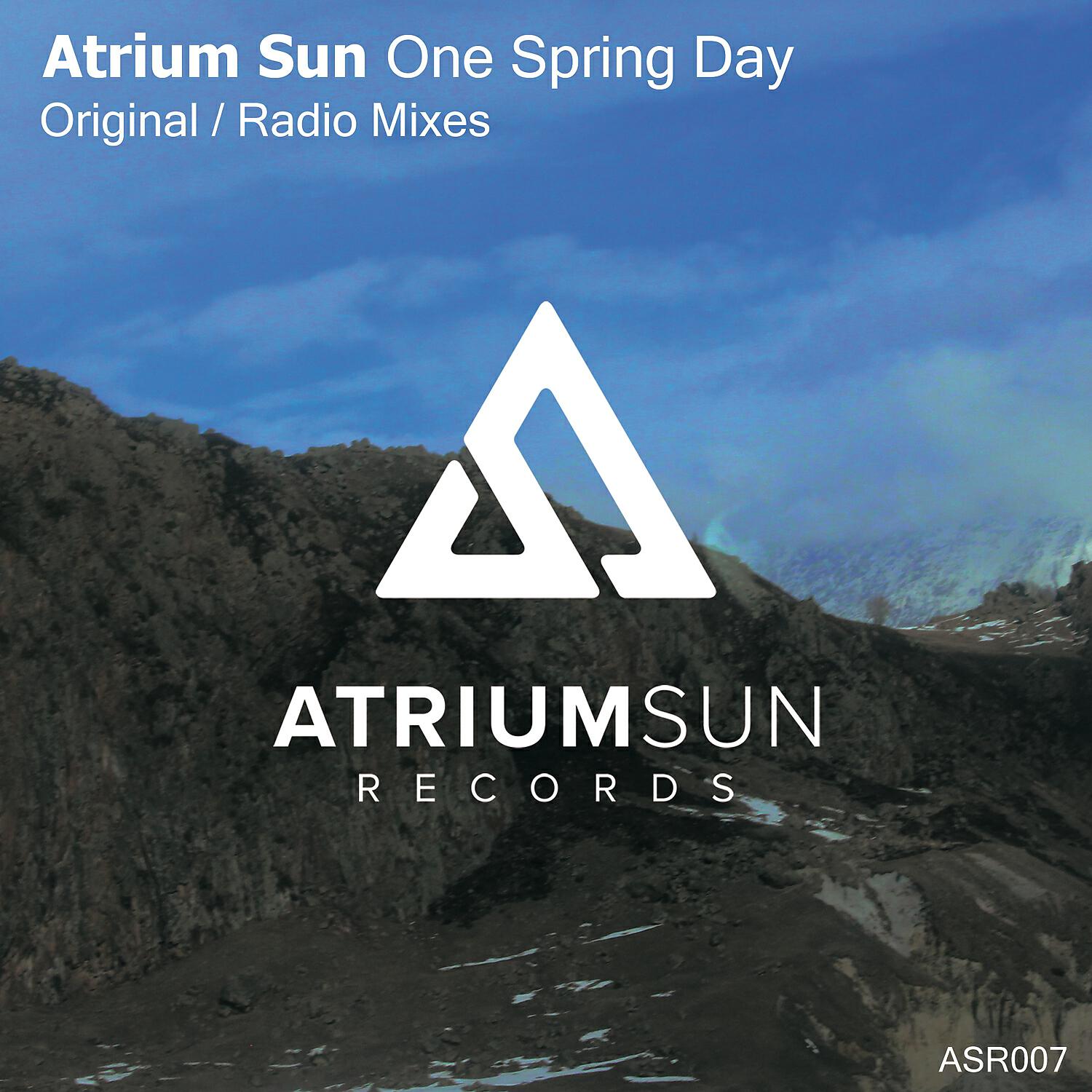 Atrium Sun - One Spring Day (Original Mix)
