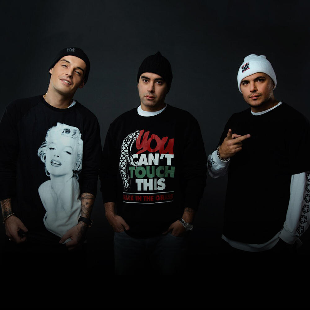 группа centr картинки. центр гуф слим птаха. гуф слим птаха. гуф и птаха группа. Centr текст песен.