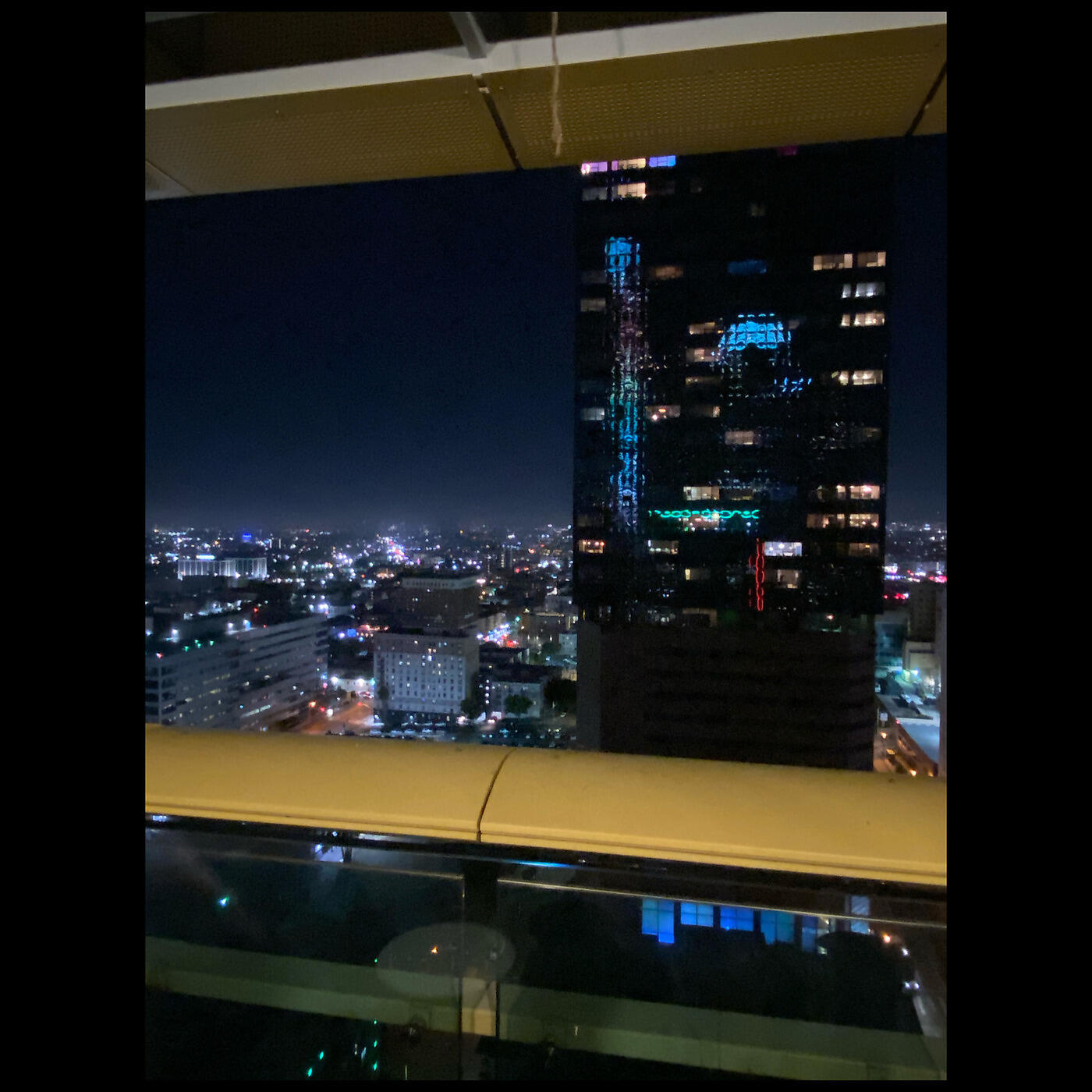 Munchie Ibobo - Feb. 9th La Nights