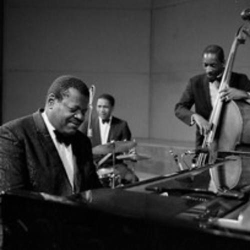 Oscar Peterson Trio - Six And Four