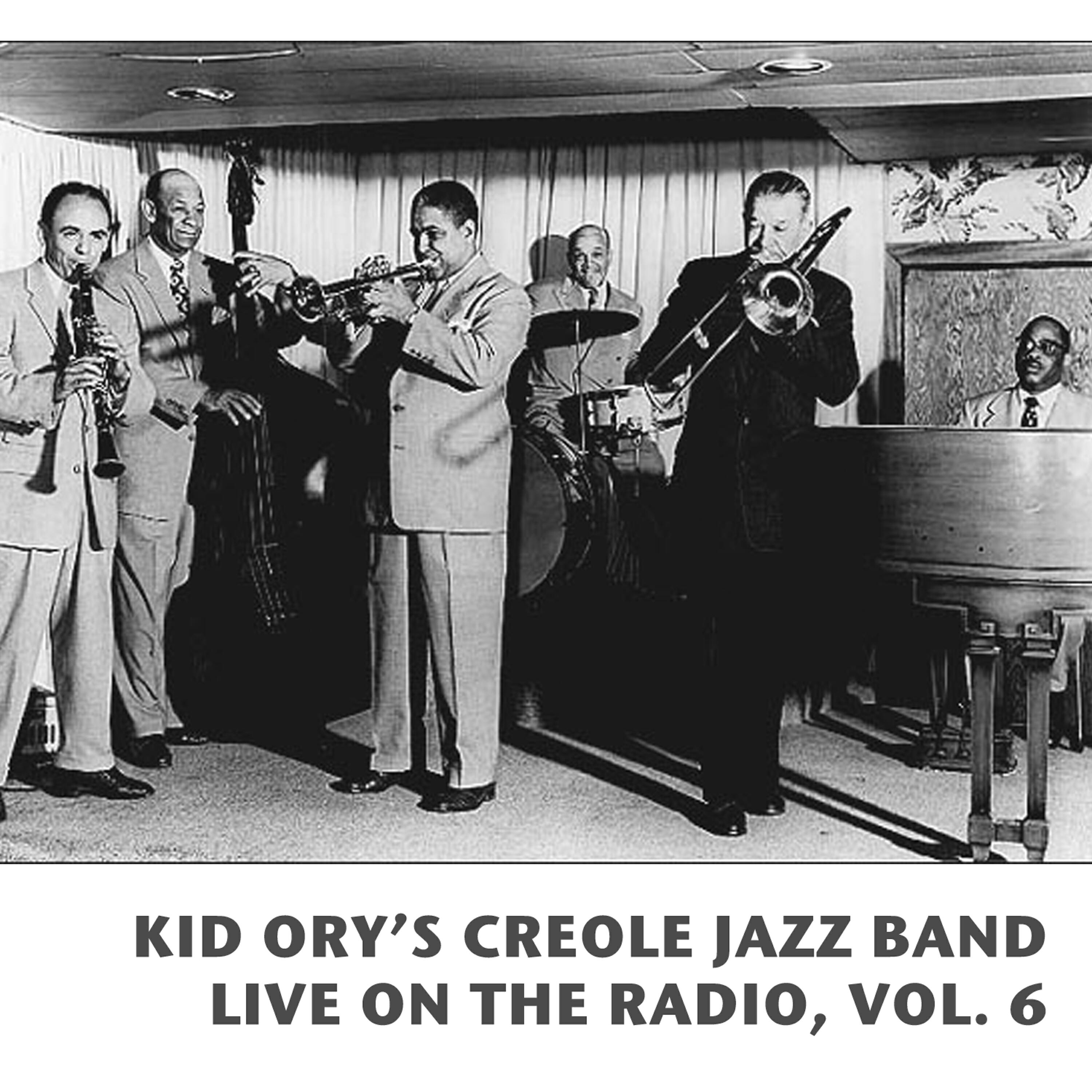 Kid Ory's Creole Jazz Band - Medley: Cuddle up a Little Closer / Ole Miss (Live)