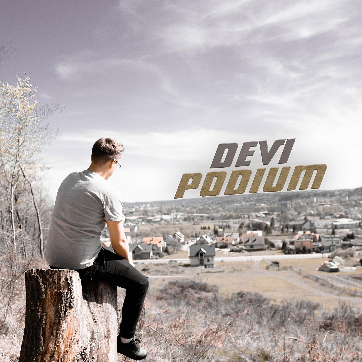 DEVI - Podium