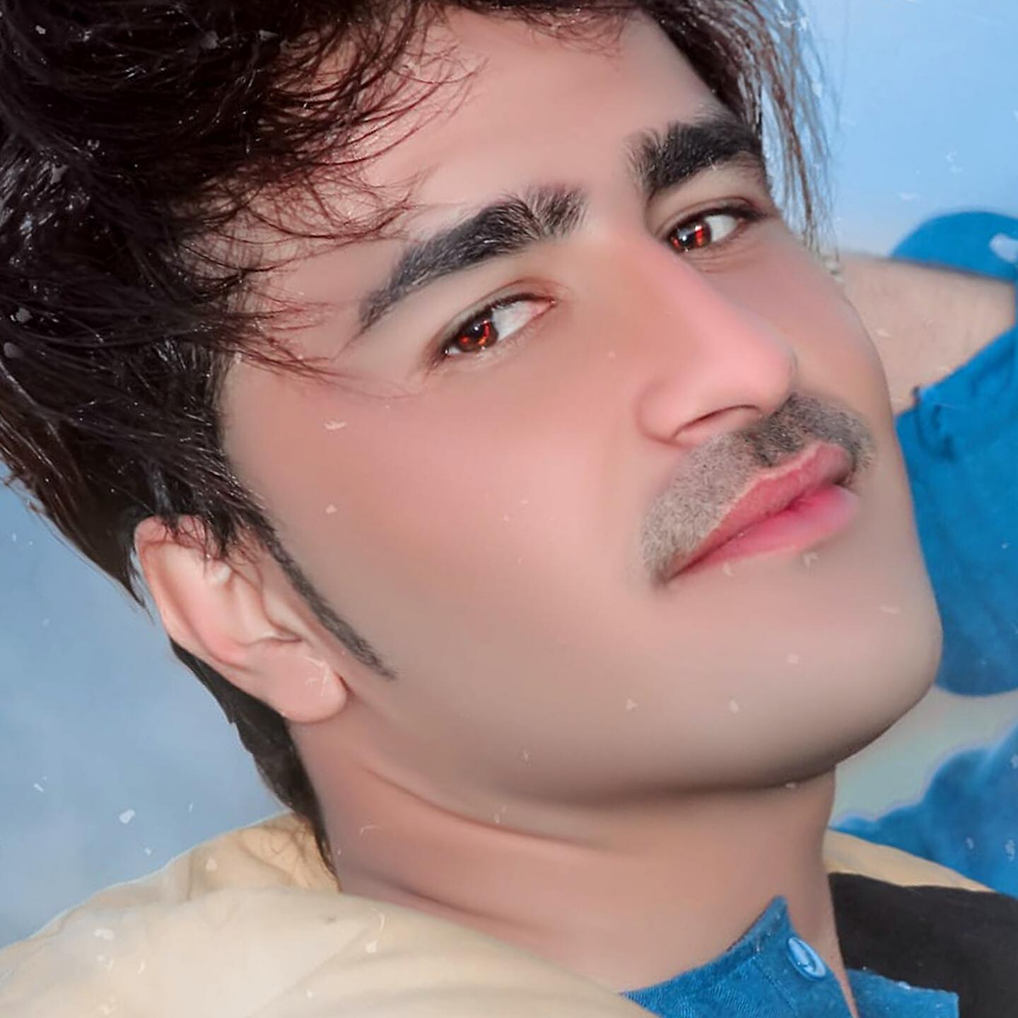 Nosherwan Ashna - Nawakhta La Shapay Zaram