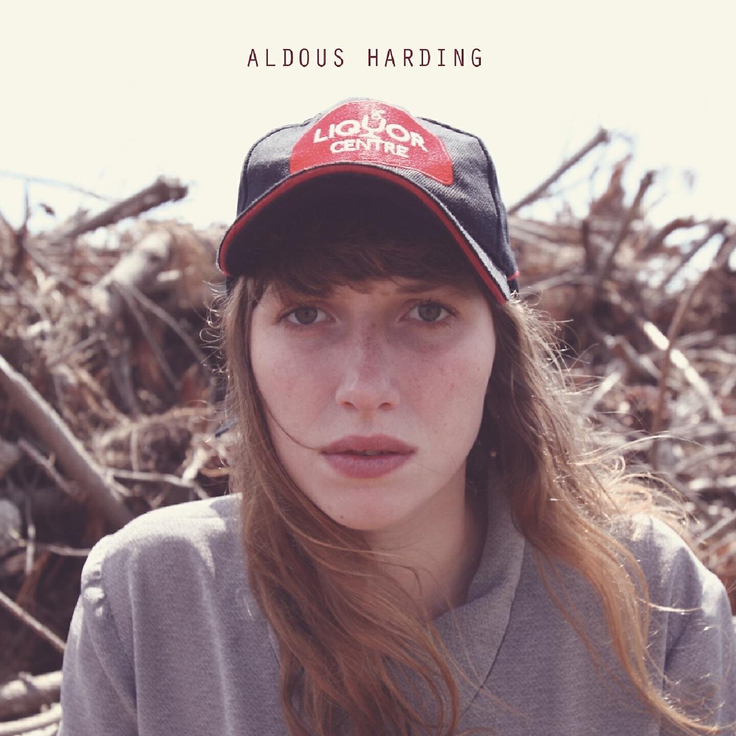 Альбом Aldous Harding исполнителя Aldous Harding
