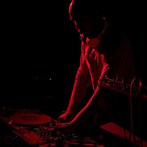 Nithen Naidoo - Destination Uknown (feat. Donnie Ozone)