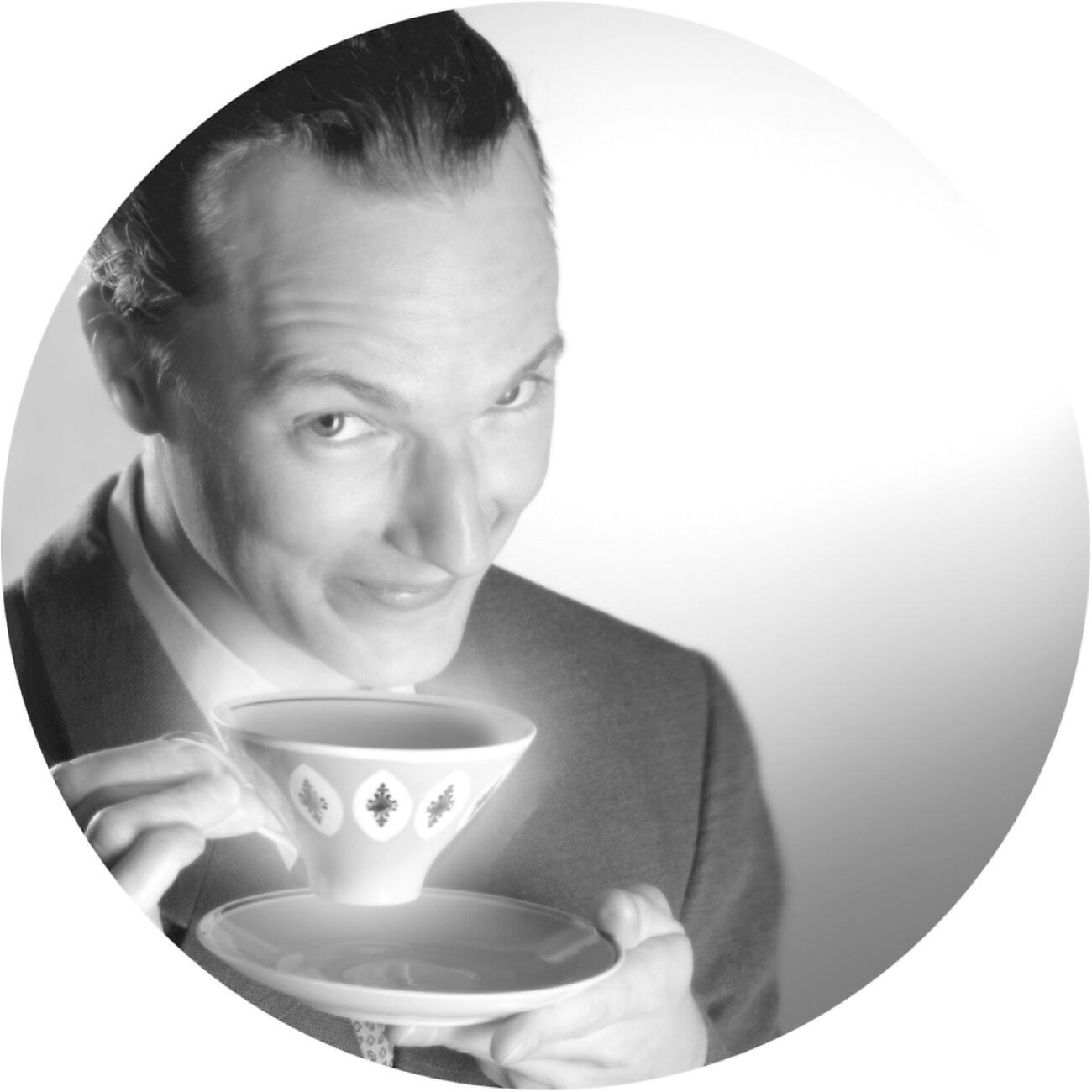 Cannibal Cooking Club - Tea-R-Time (Queaver & Versis Feat Lola At The Opera Version)