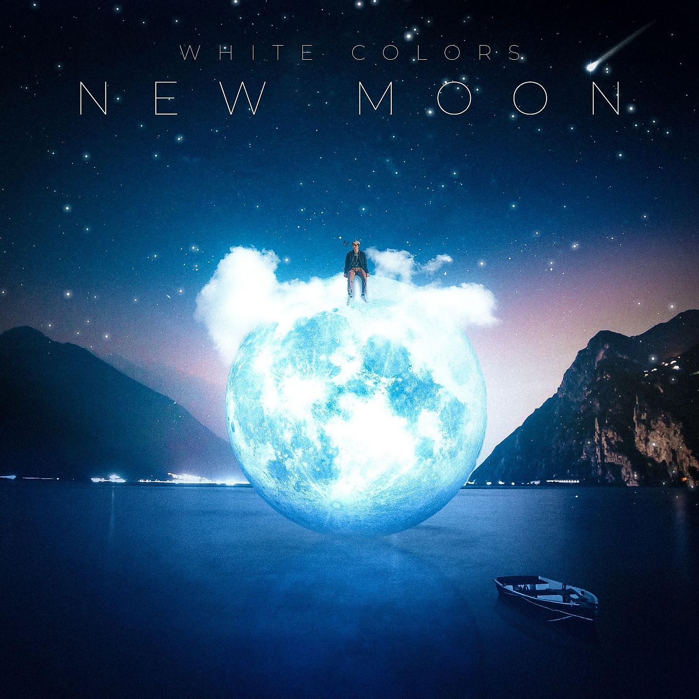 Постер альбома New Moon