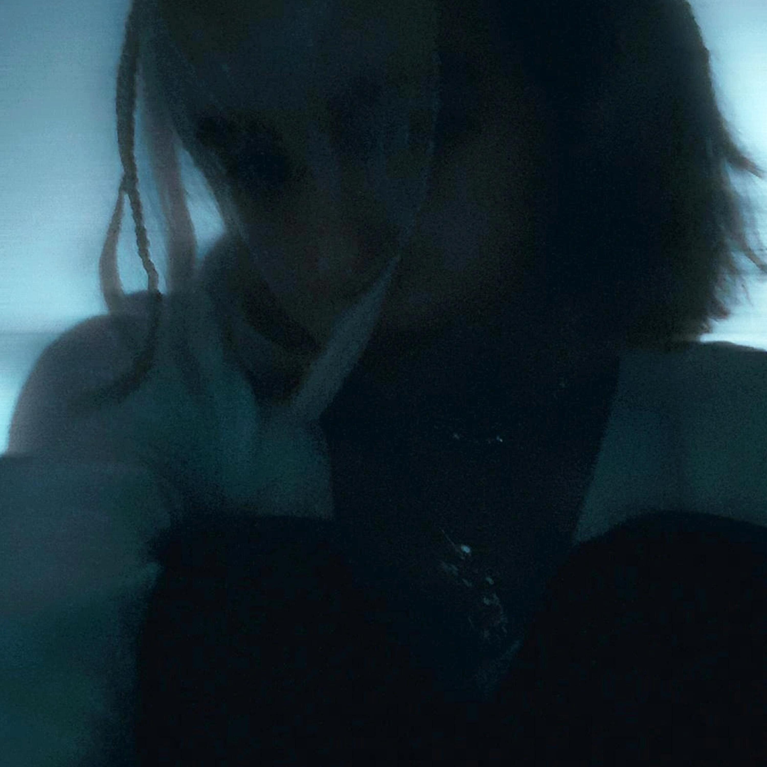 Julia Alexa - please hold me
