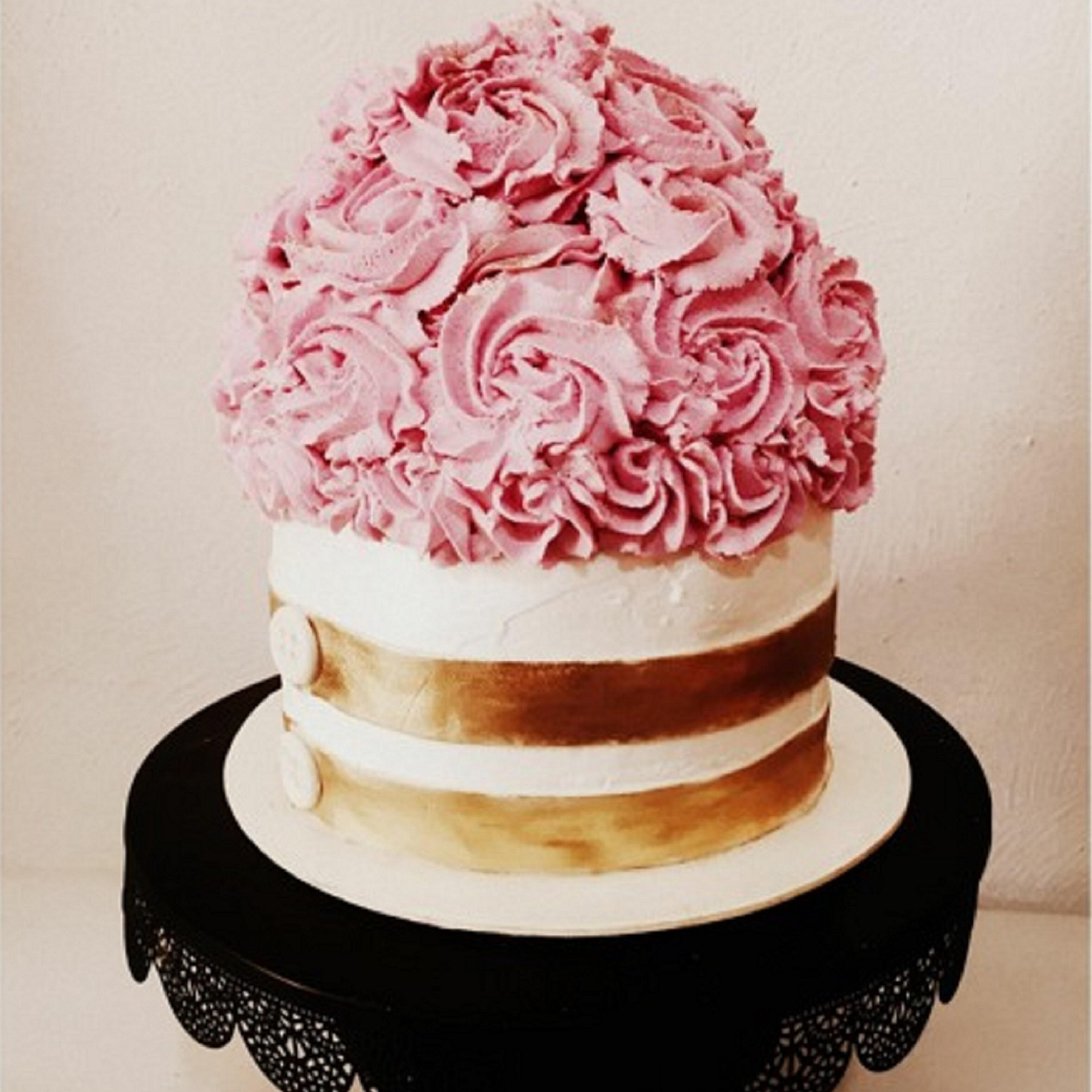 CAROLINE - My Cake and Eat It Too