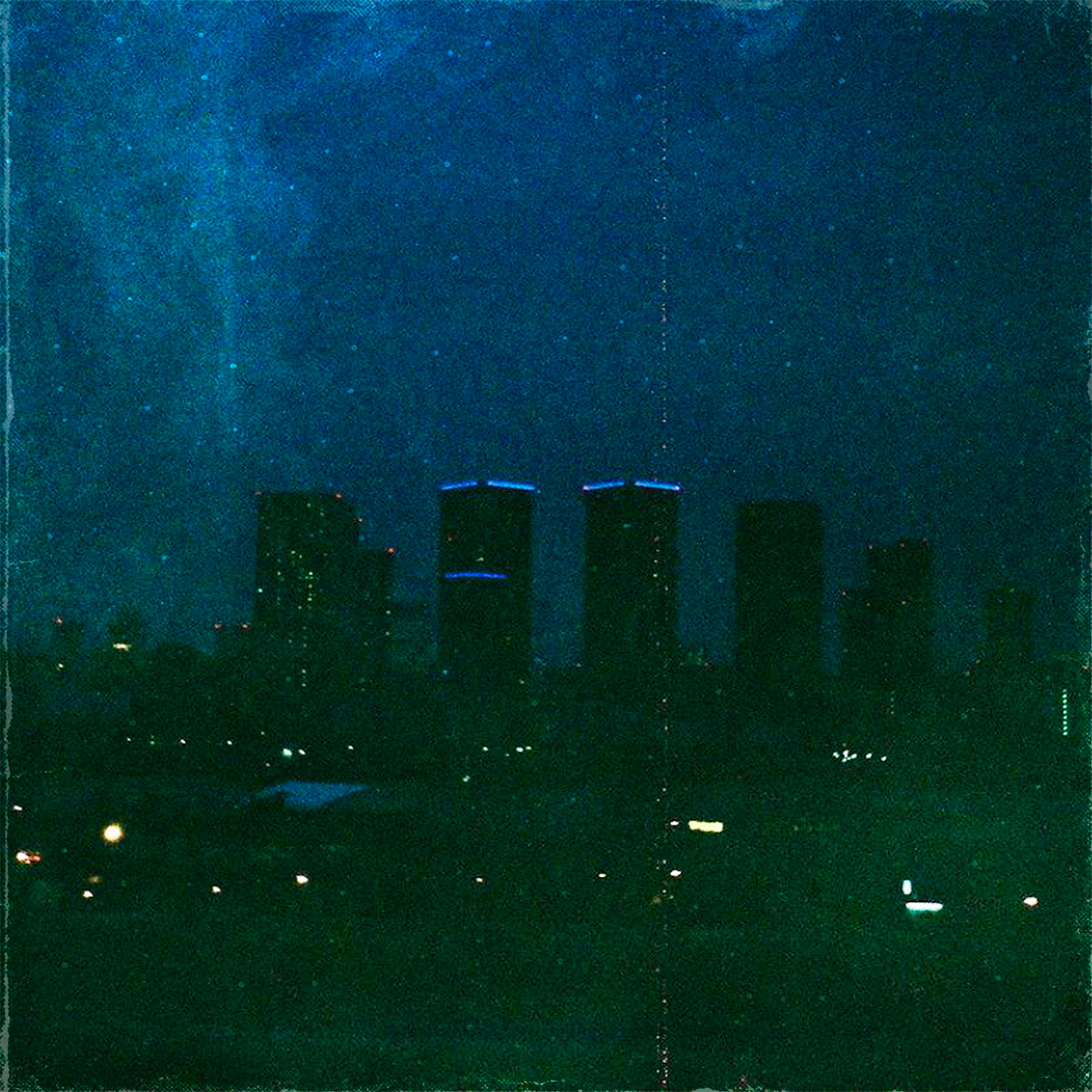 Moondeity system. VHS фотографии. ВХС снимки. Ночной город VHS. Москва Сити VHS.