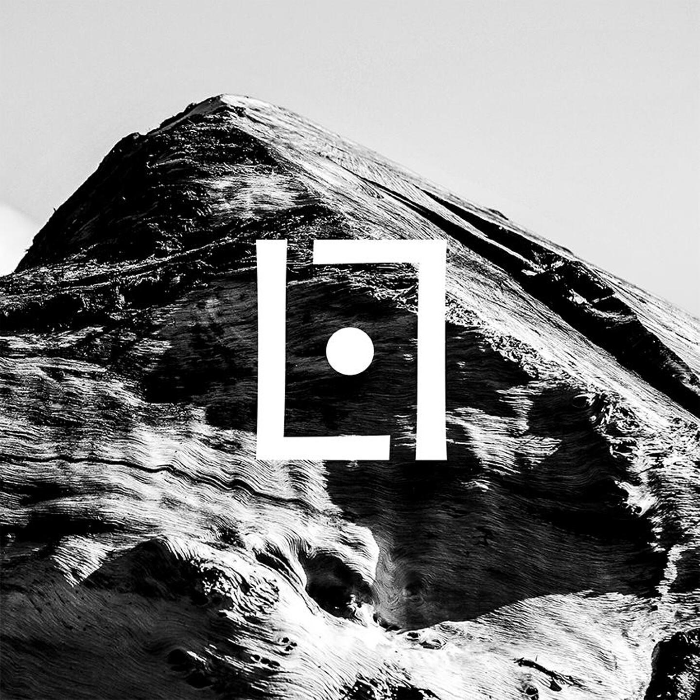 Lunar Lodge - Singularity