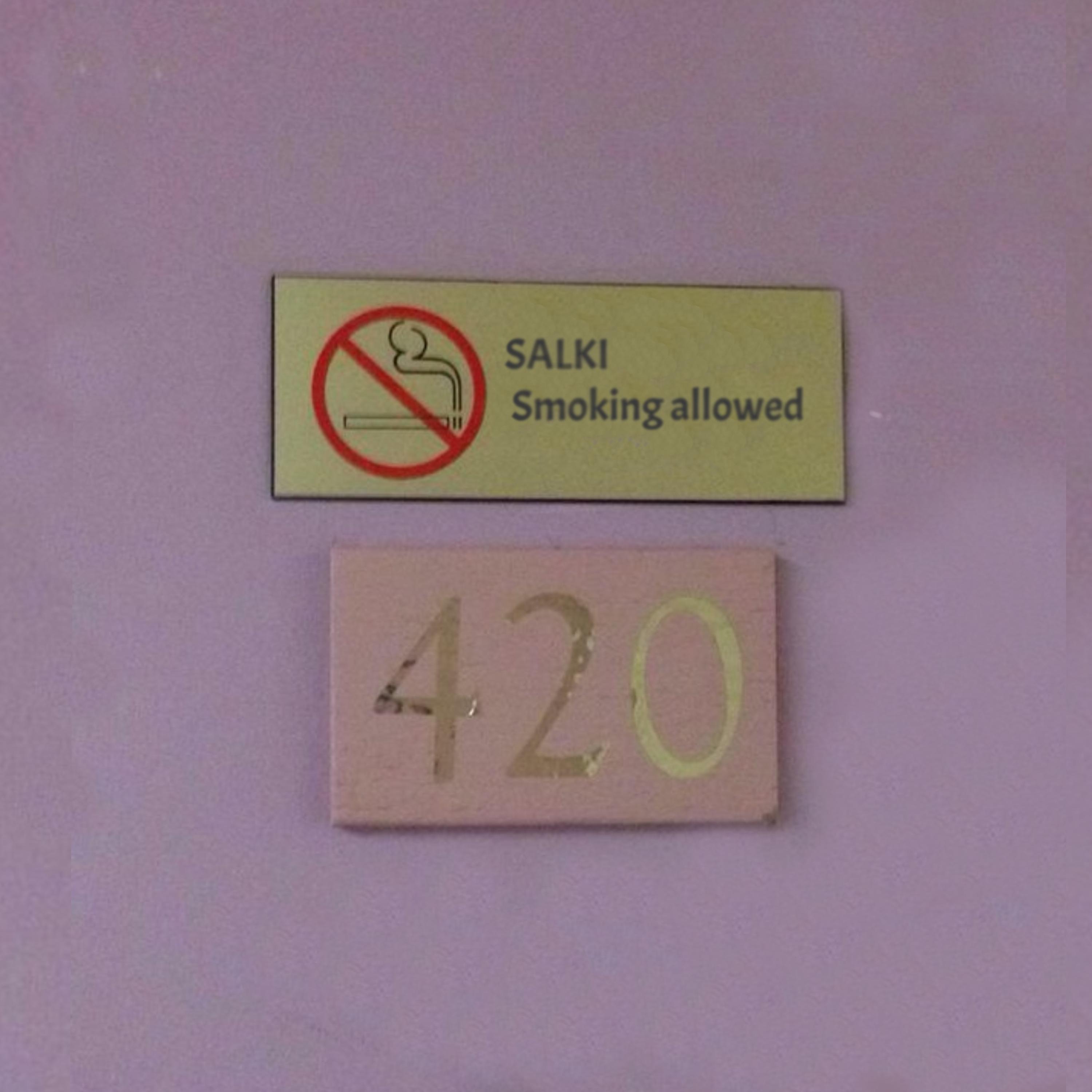 Постер альбома Smoking allowed 420