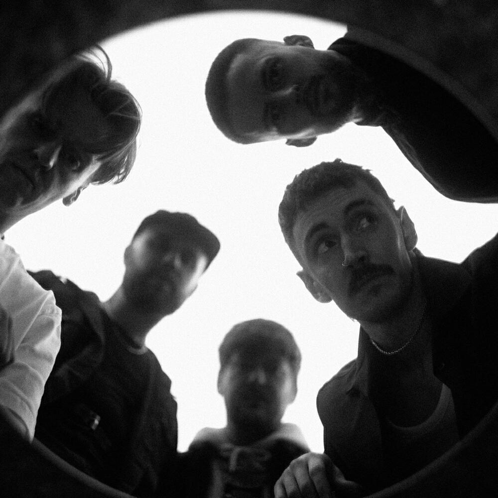 Треш минус. Trash Boat. Трэш песни. Trash Boat given up.