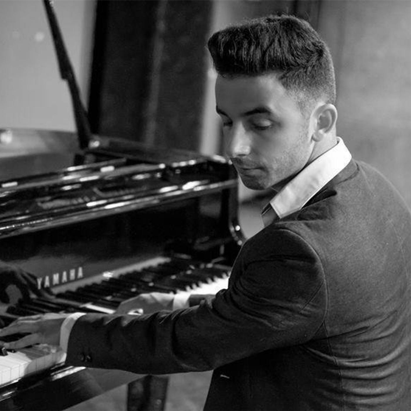 Ivan amor. Айван александр иванов евровидение 2016. Айван певец. Послушать ivan. Айван слушать.