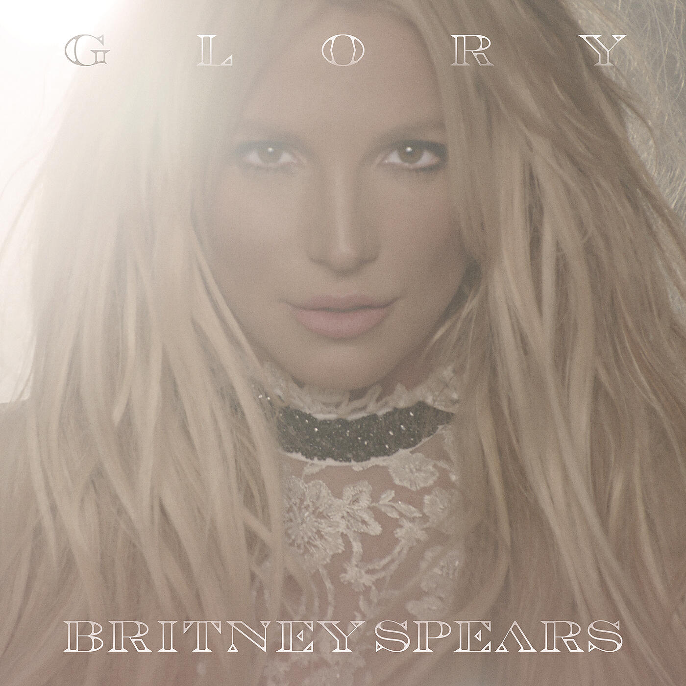 Britney Spears - Change Your Mind (No Seas Cortes)