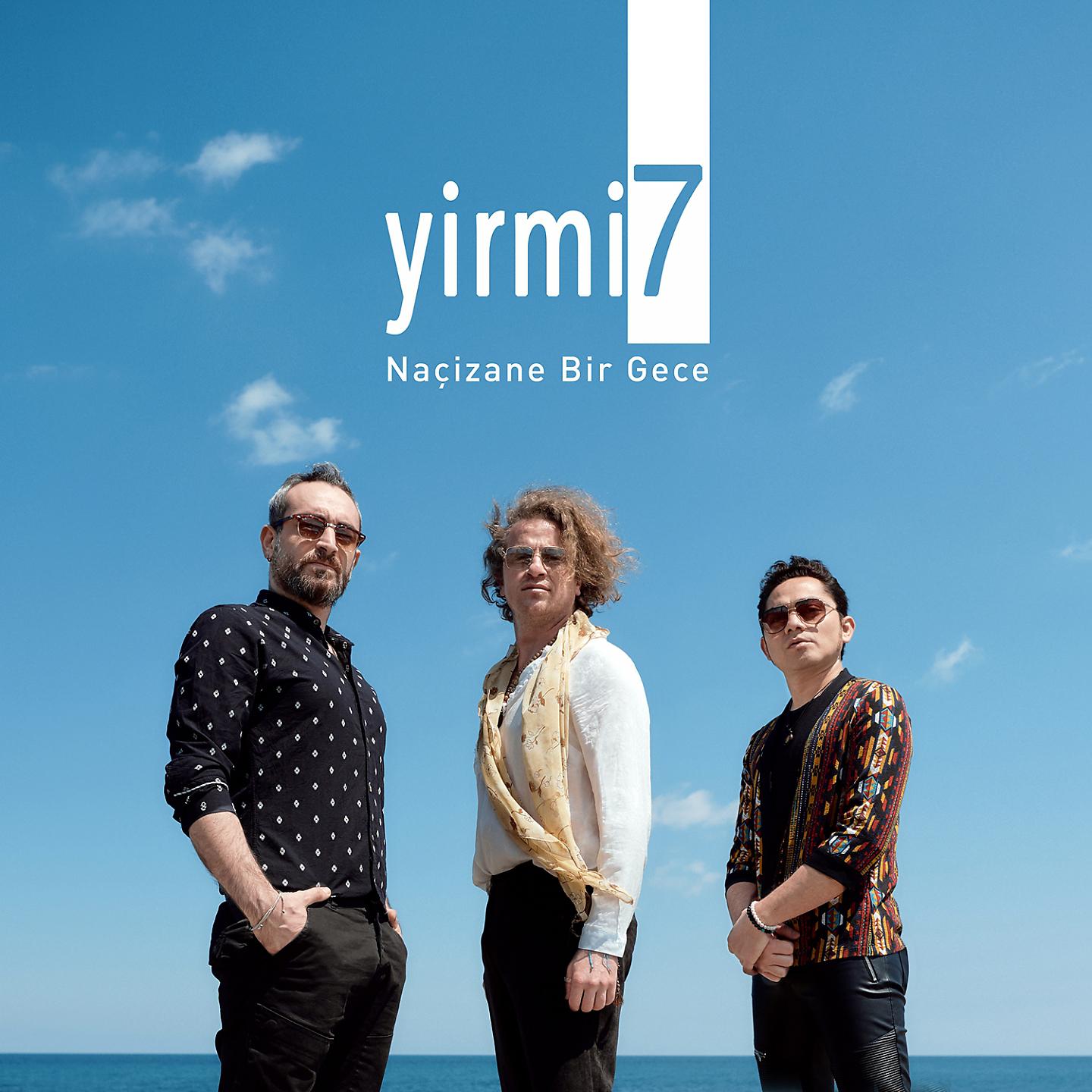 Постер альбома Naçizane Bir Gece