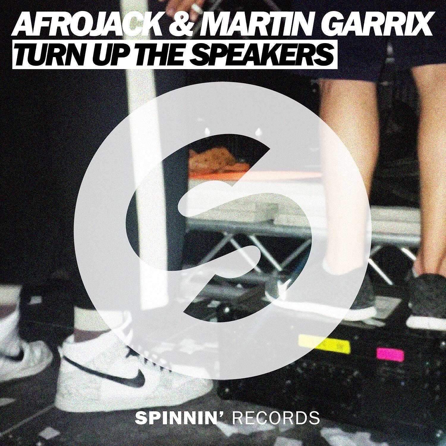 Afrojack - Turn up the Speakers (Radio Edit)