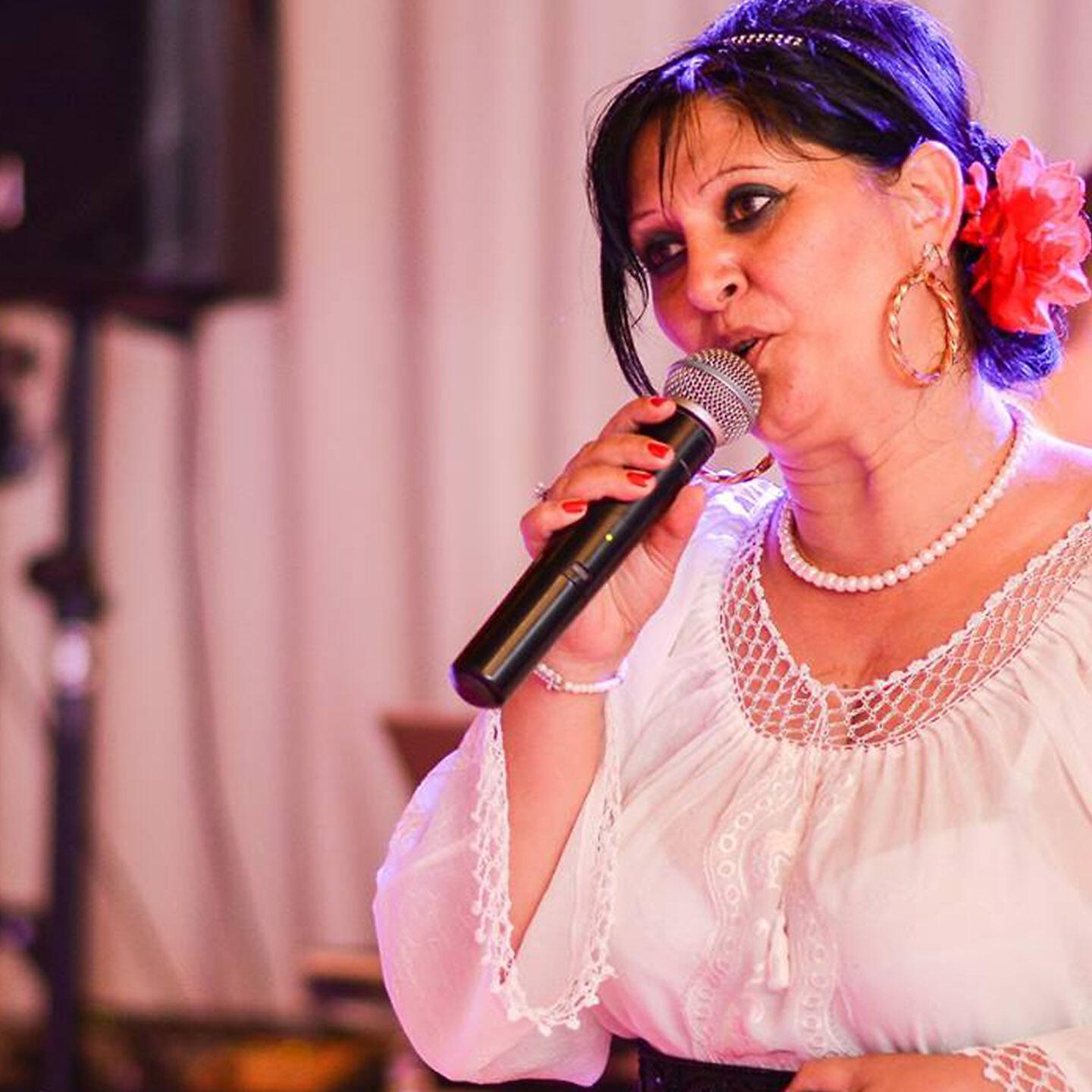 MARIUTA BURLAN - Puiul Meu Sa Nu-Mi Vinzi Casa
