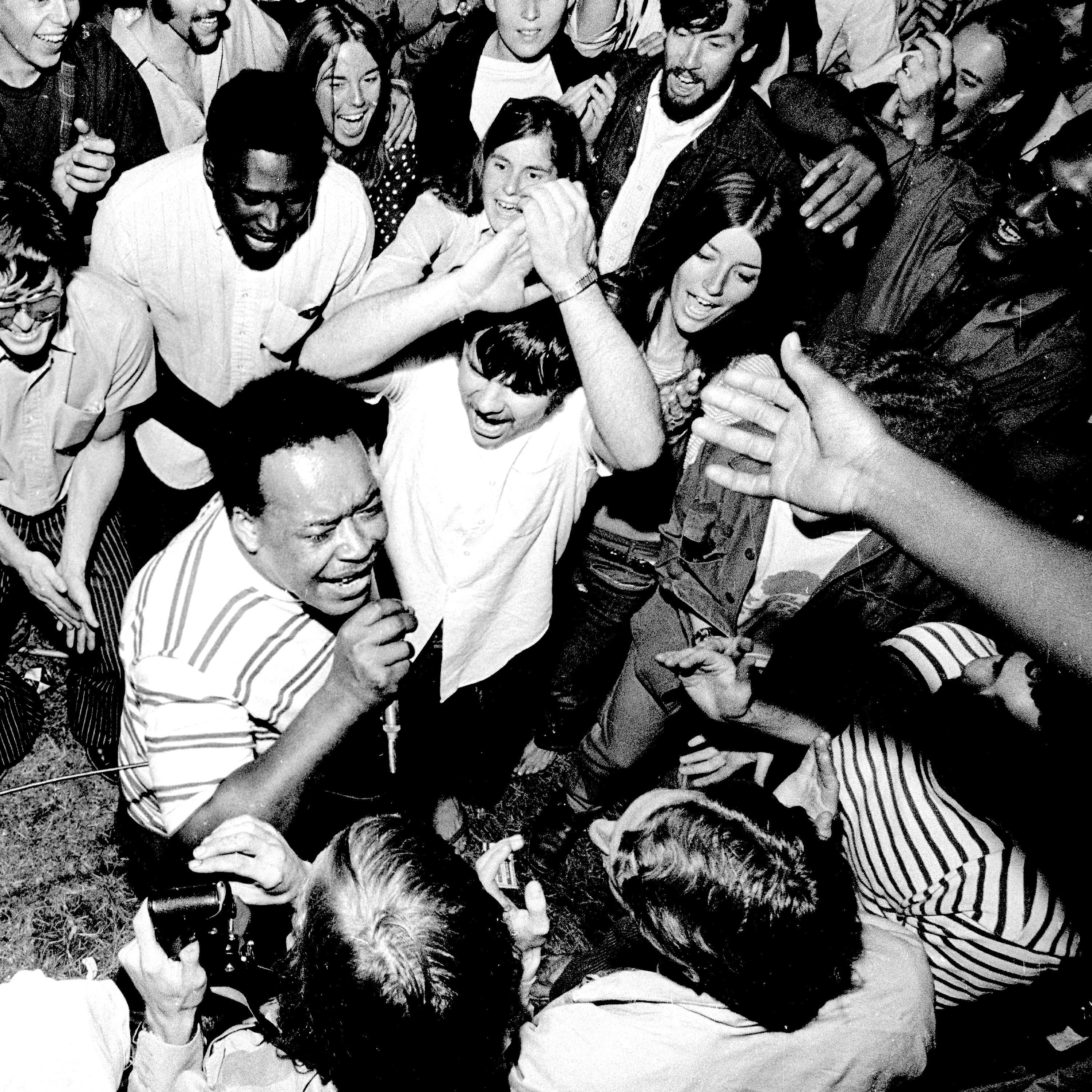 James Cotton Blues Band - Off the Wall (Live)