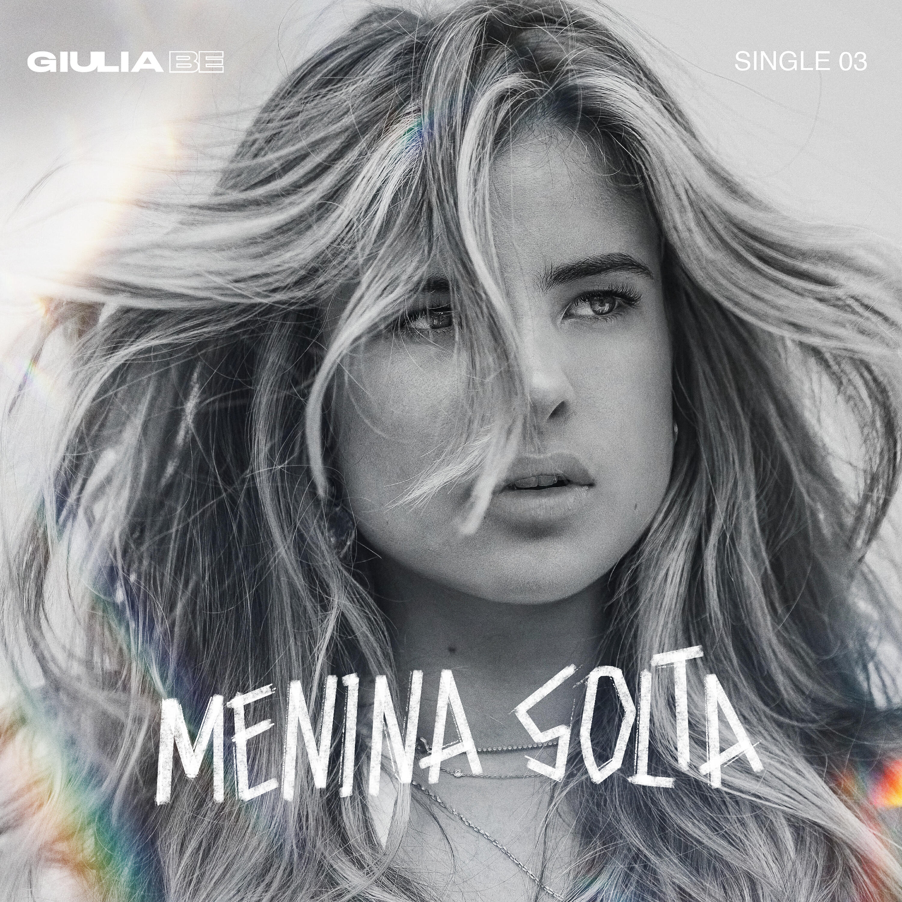 GIULIA BE - menina solta