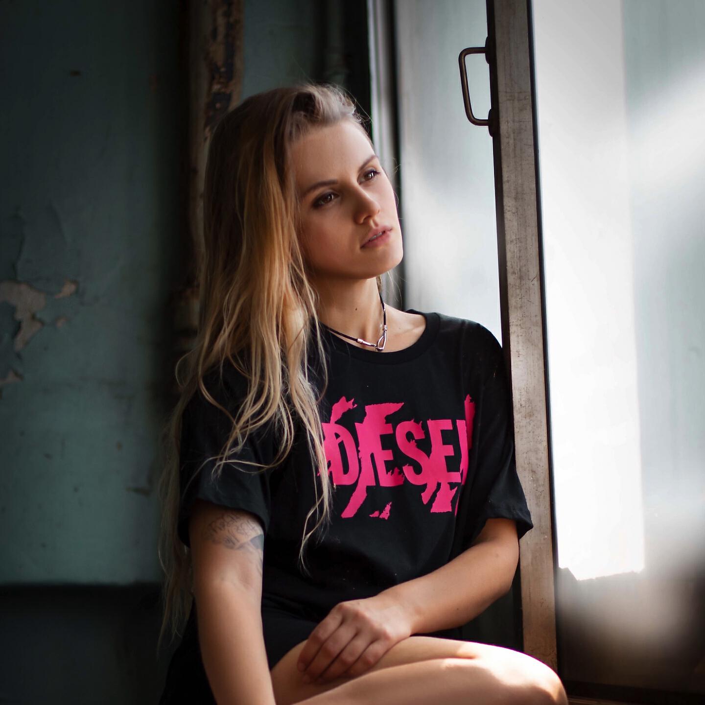 Даша Русакова - Посмотреть бы на нас сверху