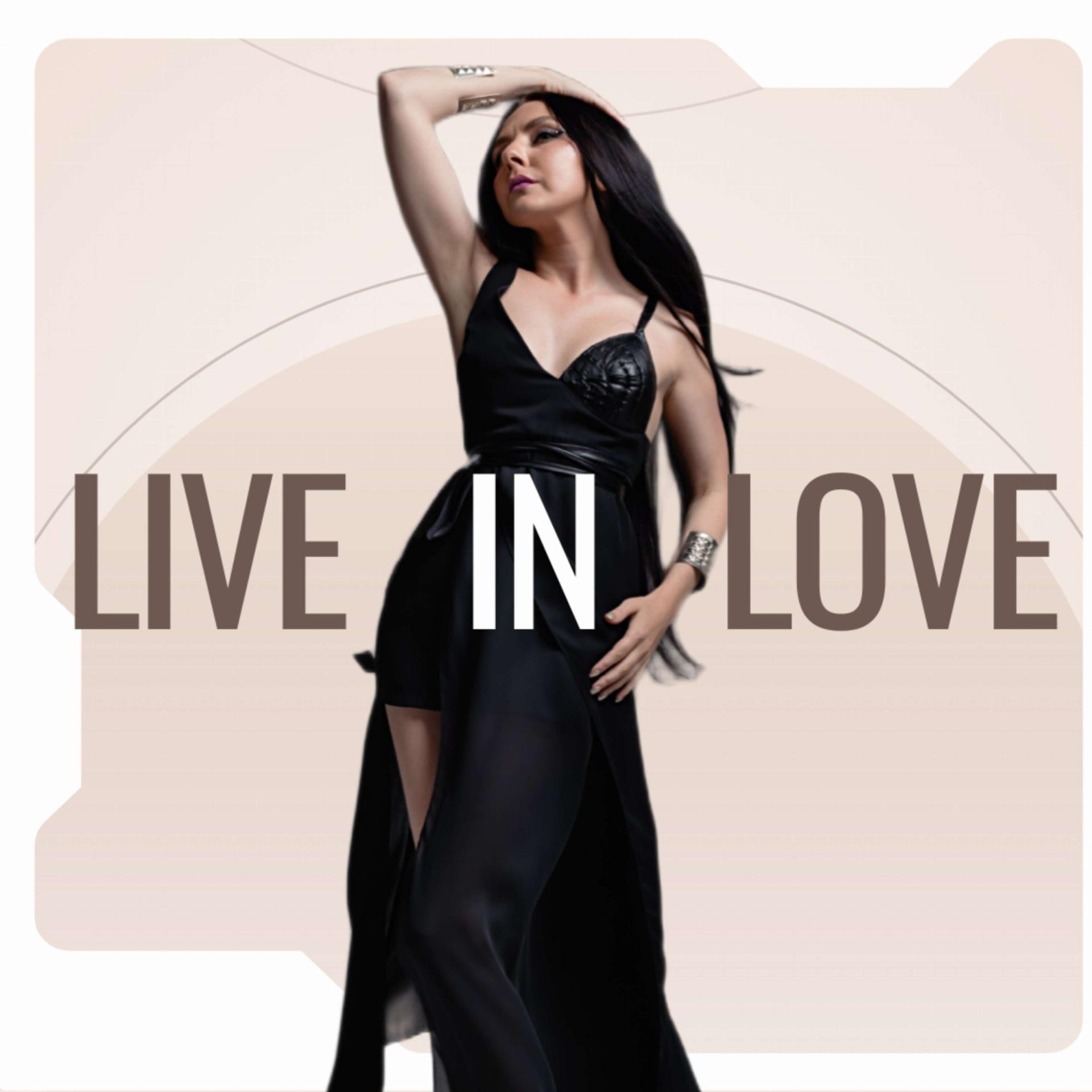 Постер альбома Live in love